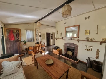 Farm & Agricultural Land