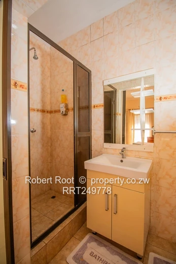 Exceptional fully furnished BNB in Hillside (Sole Mandate)