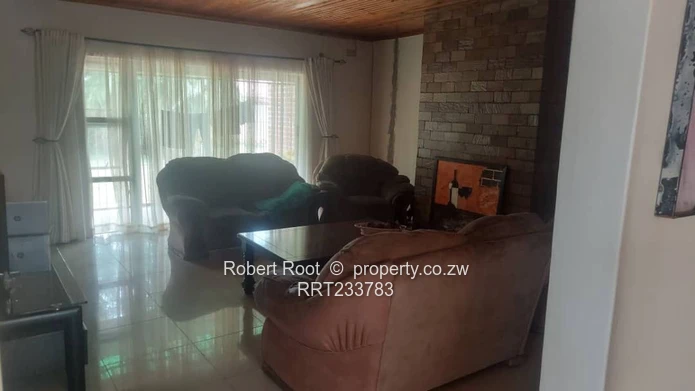 Family home awaits you! (Sole Mandate)