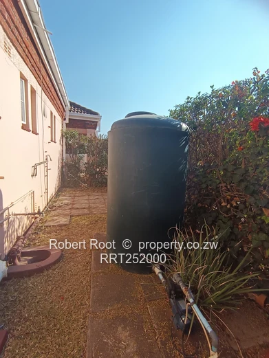2 bed complex cottage in Greendale