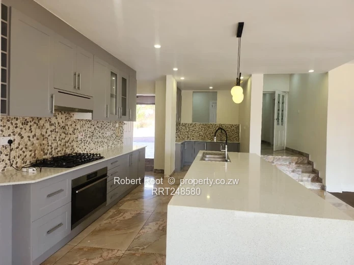 Luxury Home To Rent – Helensvale