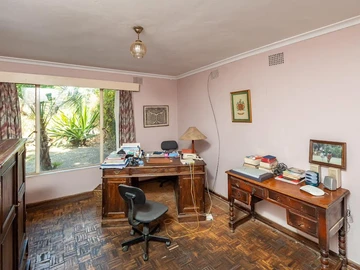 Farm & Agricultural Land