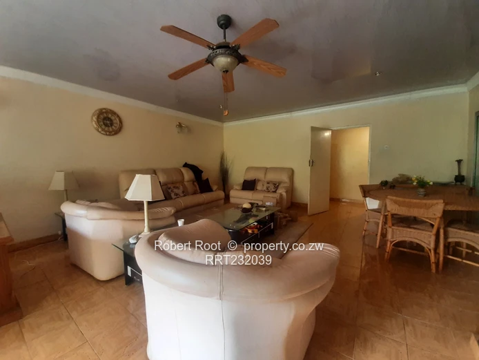 5 bed family home in Bluff Hill