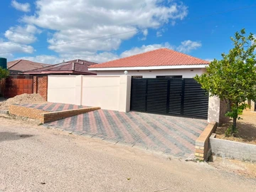 4 Bedroom House