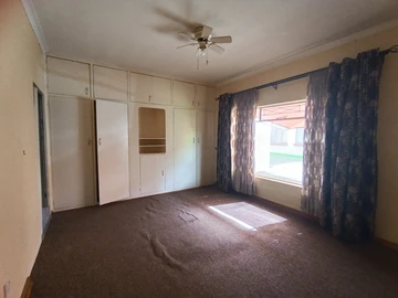 3 Bedroom Garden Flat