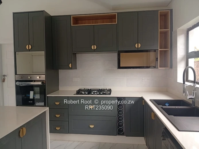 3 Bed Cluster apartment For Rent