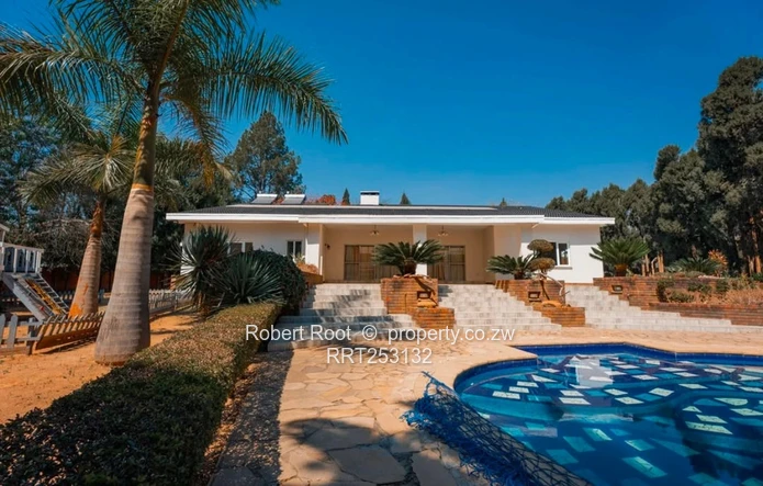 4 bed family home in Glen Lorne