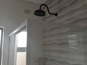 3 Bedroom Flat & Apartment