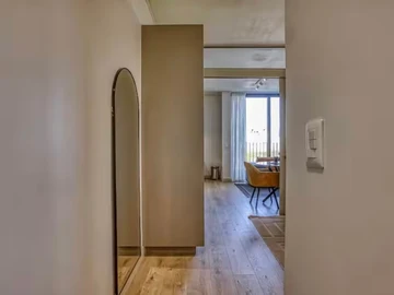 Flat & Apartment