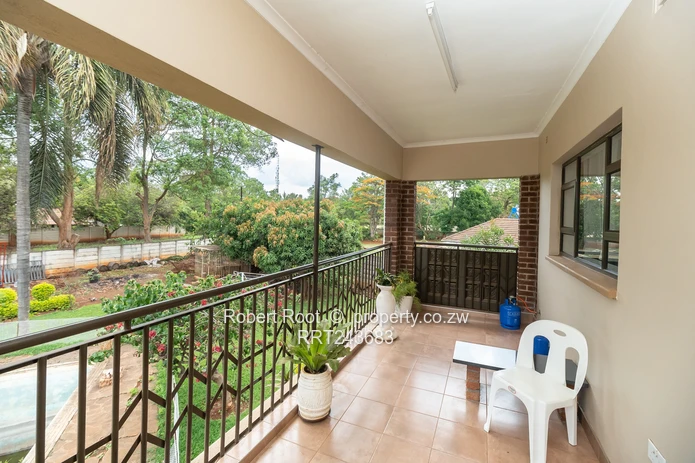 Stunning 3 bed fully furnished apartment!