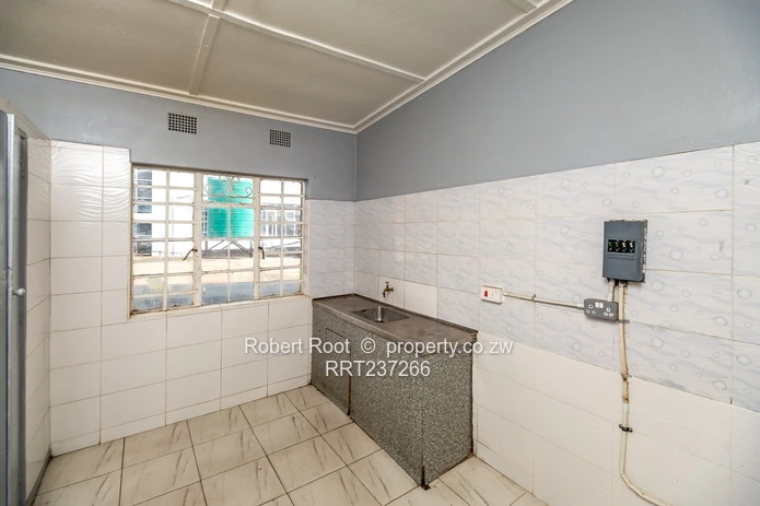 Prime Cbd Location!!