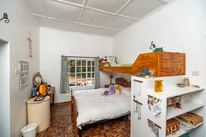 Tranquil Garden Living - 10,430 Sqm In Umwinsidale