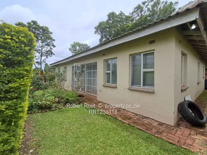 Lovely 3 bed family cluster in Greendale!