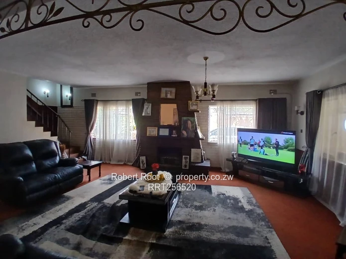 Massive 5-bedroom double-storey property with excellent road visibility.