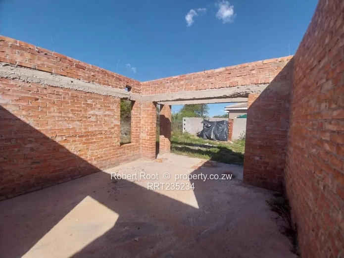 Incomplete 3 Bed House-Hopeville Bulawayo