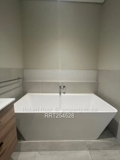 3 bed townhouse in Greendale
