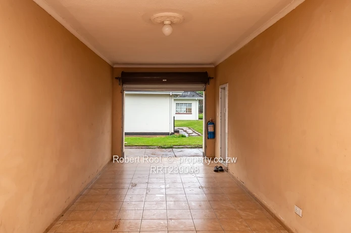 Stunning 2 bed furnished apartment!