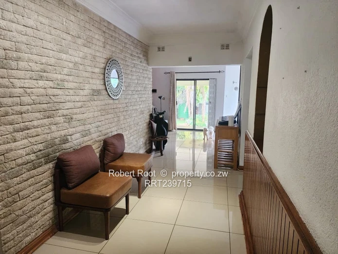 Stylish 4 Bedroom house to Rent In Helensvale