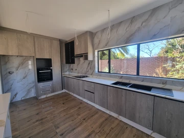 3 Bedroom Garden Flat
