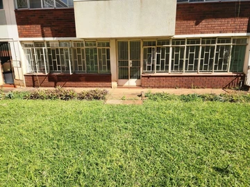 2 Bedroom Flat & Apartment