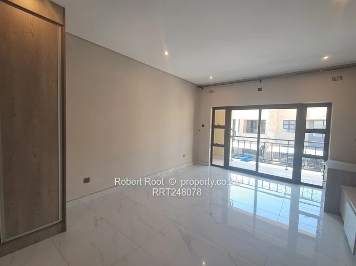 Exquisite 3 bed duplex apartment in Mount Pleasant