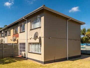 3 Bedroom Garden Flat