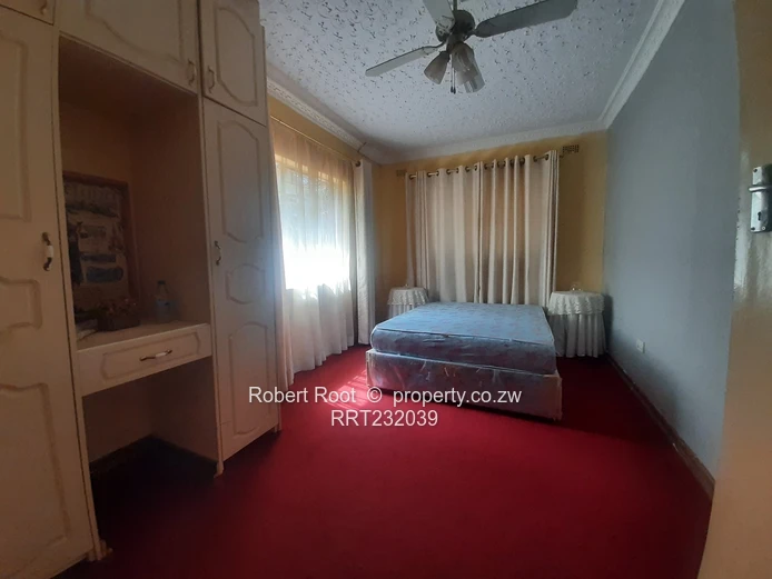 5 bed family home in Bluff Hill