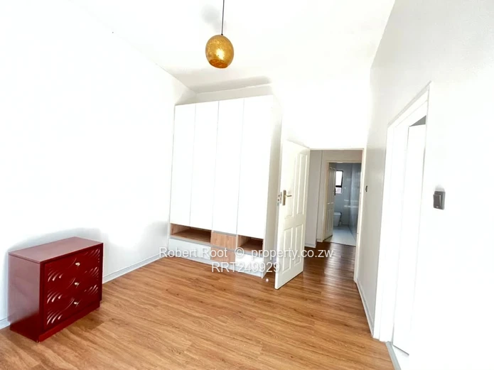 Modern 3 bed Cluster in Mount Pleasant