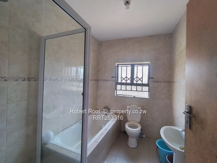 4 Bedroomed House To Rent In Madokero