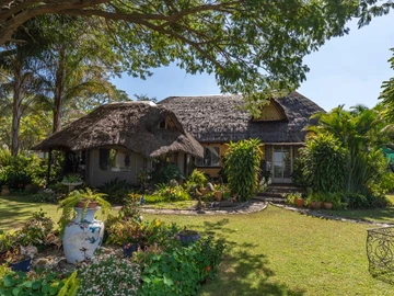 Resort-style living at Kuimba Shiri  Bird Park  