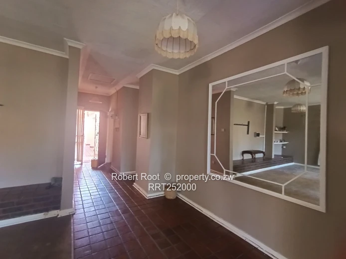 2 bed complex cottage in Greendale