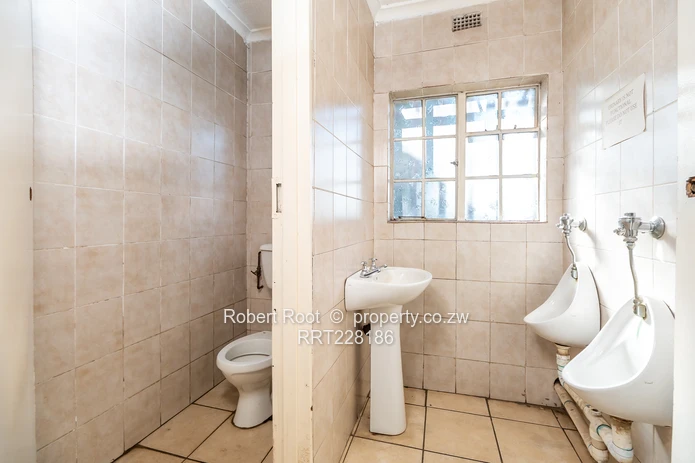 Warehouse & Office for Sale in Willowvale, Harare South