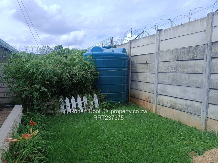 3 bed cluster home in Avondale West