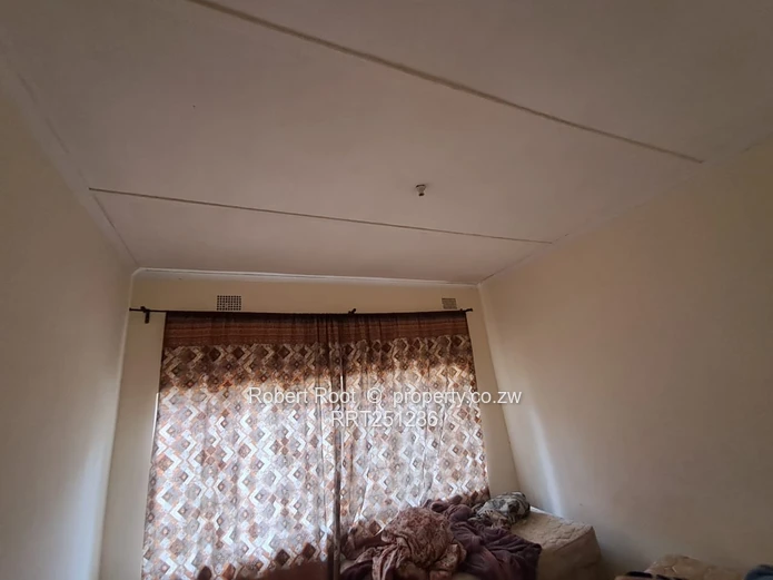 3 bed family home in Mandara