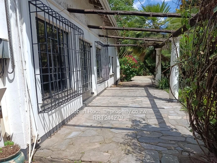 Commercial Property To Rent In Avondale