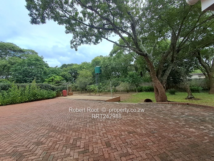 Solid 3 bed family home in Chisipite