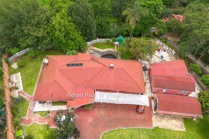 Neat 4 bed family home in Kambanji with stunning views!