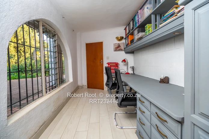 Exquisite family home up for grabs!