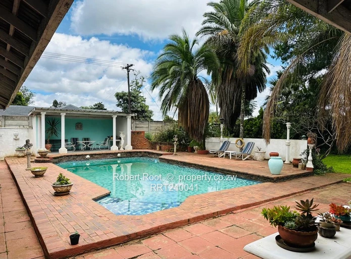 Well-Located Spacious Home Suitable for Office or as a spacious family home  (Sole Mandate)