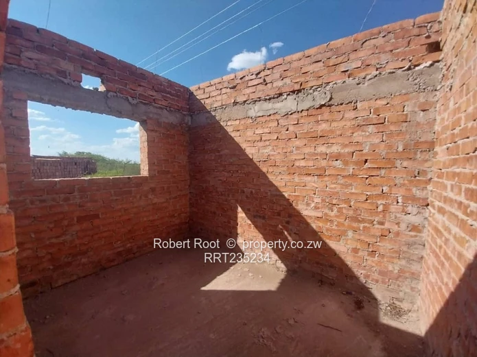 Incomplete 3 Bed House-Hopeville Bulawayo