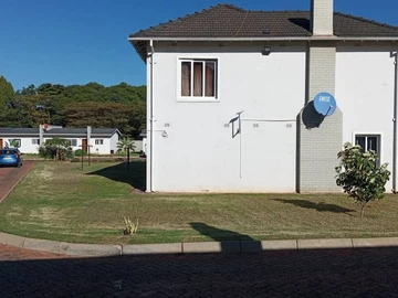 2 Bedroom Flat & Apartment