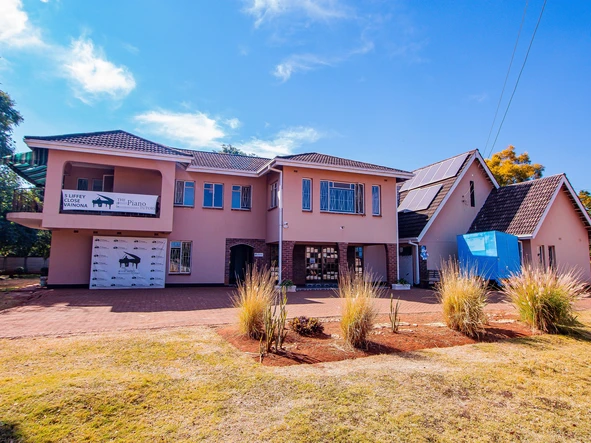 5 Bedroom House