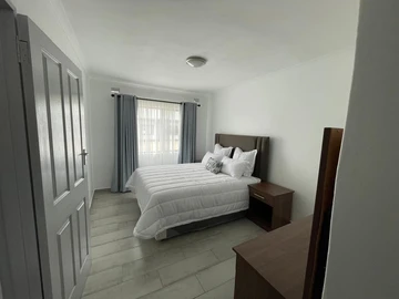 3 Bedroom Flat & Apartment