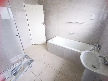 3 Bedroom Garden Flat