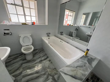 2 Bedroom Garden Flat