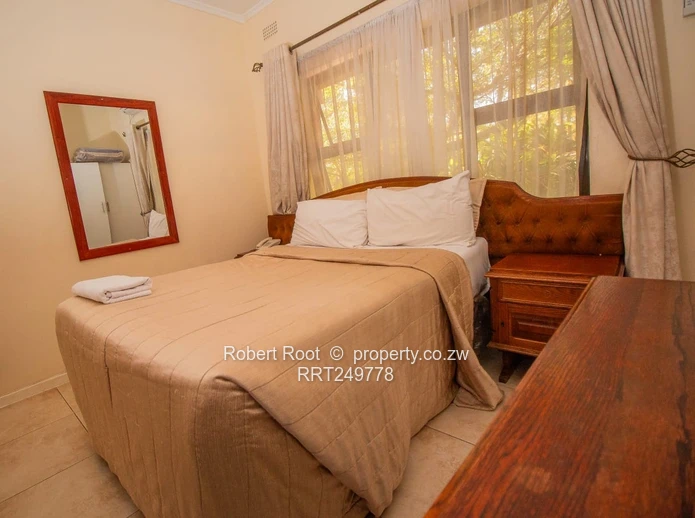 Exceptional fully furnished BNB in Hillside (Sole Mandate)