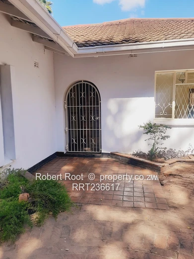 4 bed family home in Greystone Park