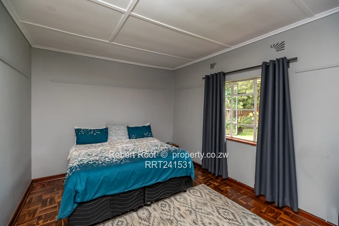 Neat Starter Home In Greendale on 3778 sqm 
