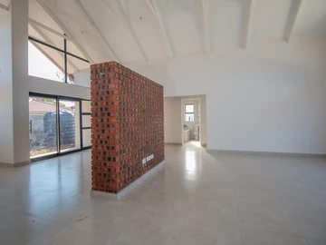 3 Bedroom Garden Flat