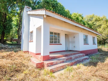 Commercial & Industrial Land